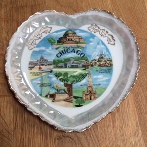 Vintage Chicago Souvenir plate 6 x 6” gold leaf.